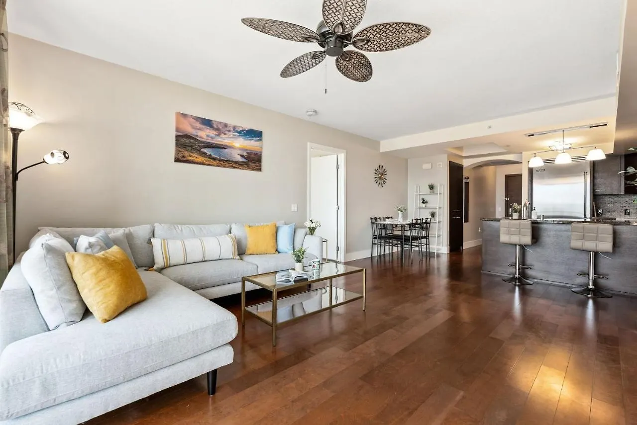 Allure Waikiki Condo ホノルル