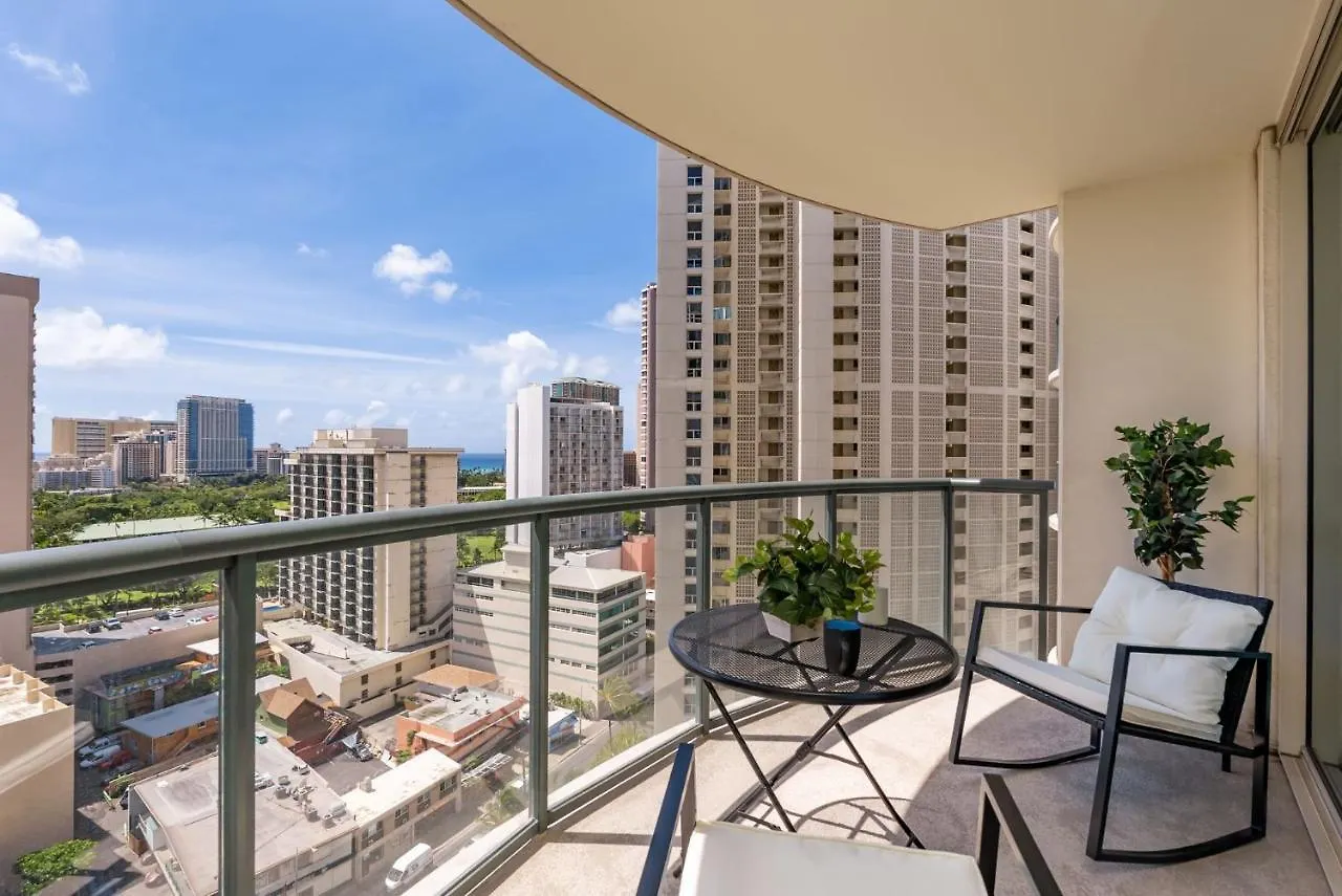 アパート Allure Waikiki Condo ホノルル